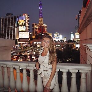 2 piece set from Windsor size small